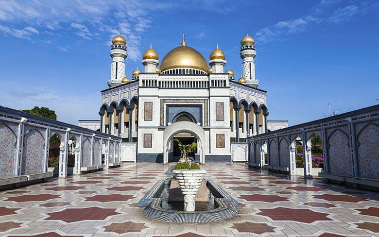 บรูไน “มัสยิดทองคำ (Jame’ Asr Hassanil Bolkiah Mosque)”